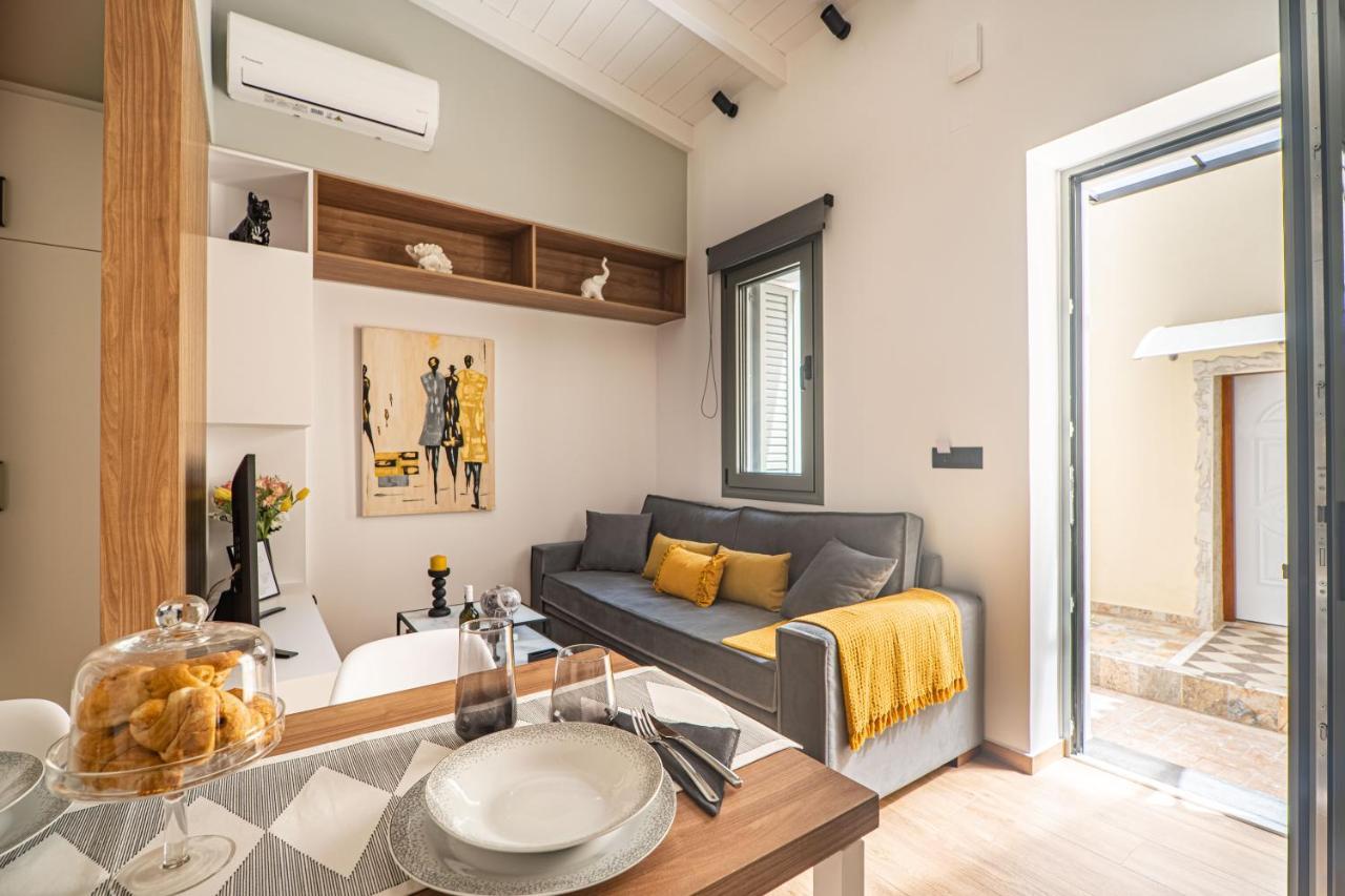 Antigone'S Lux Home 10Mins Walk To Beach, Old Town, City Chania  Luaran gambar